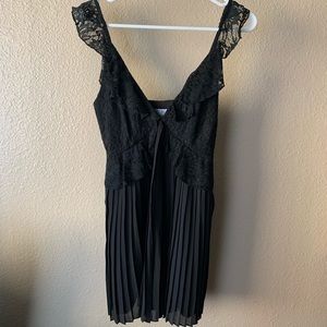 Tobi - Black - lace & pleated dress